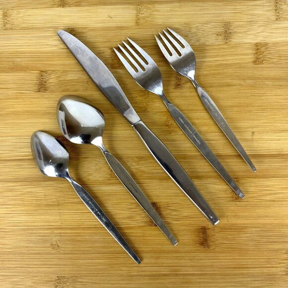 Oneida Community Stainless Satinique 5 Piece Place Setting 1990s Betty Crocker - Picture 2 of 4